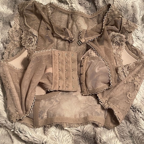 Victoria’s Secret VS Dream Angels High Neck Bra - Picture 2 of 2